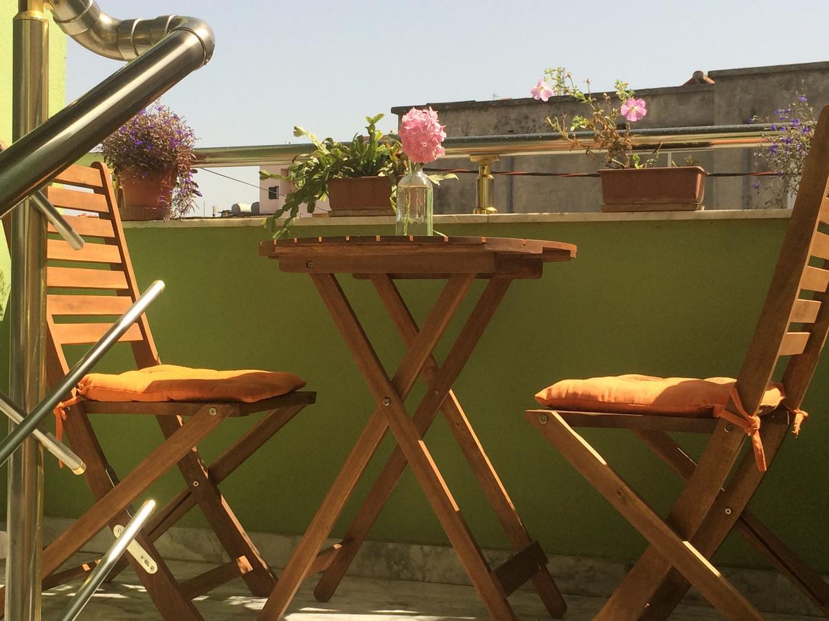 Friends House Bed and Breakfast Tirana Buitenkant foto